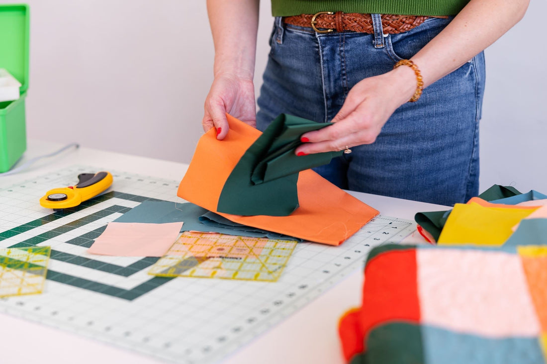 Building Creative Community with Amanda of Hangin’ By a Thread